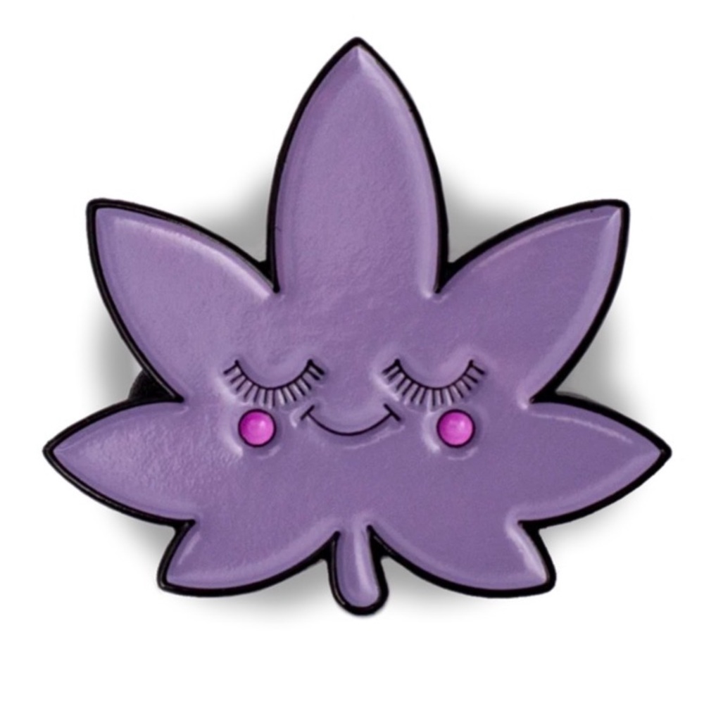 🌟5/$10 Happy Leaf Enamel Pin